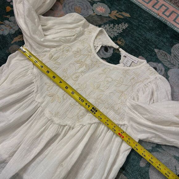 House of Harlow 1960 Blouse Small White Embroidered Floral Babydoll Peasant - Picture 7 of 15